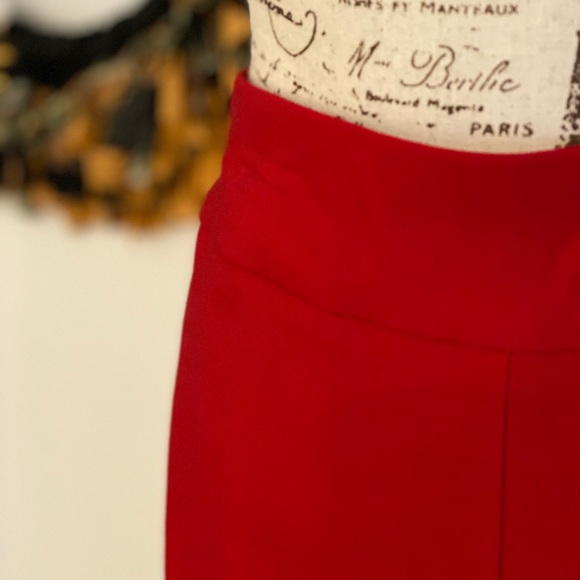 Chico’s “So Slimming” red crop pant Chico’s size 2 - Picture 3 of 11